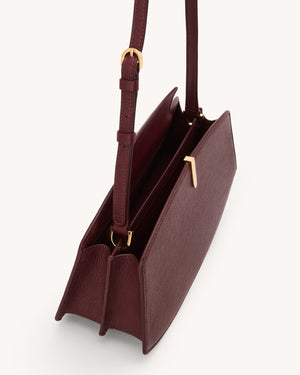 Florence Shoulder Bag in Wine Chevre